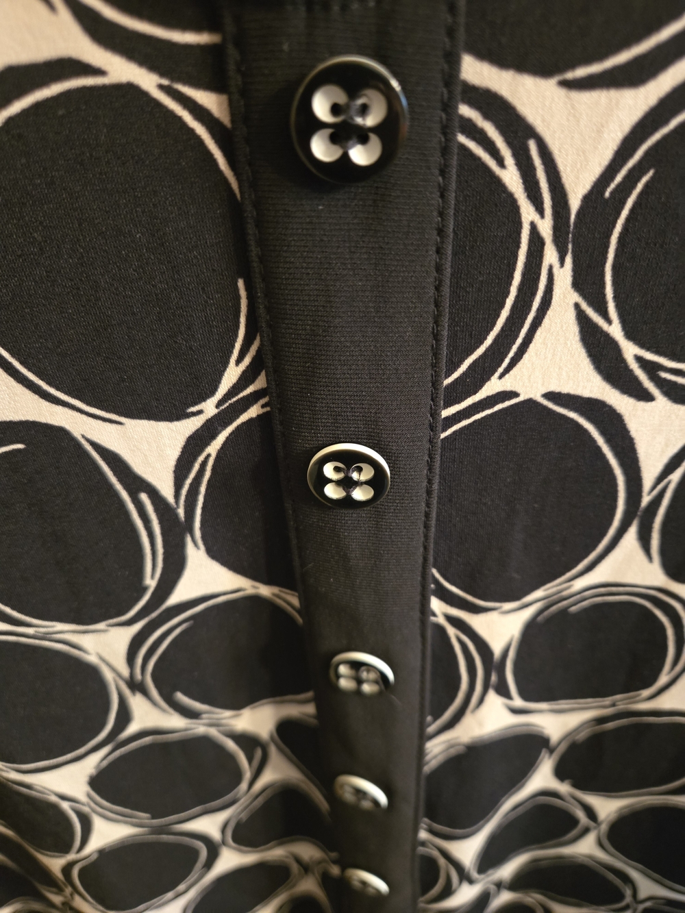 Joseph Ribkoff Circle-Print Top - Picture 3 of 5